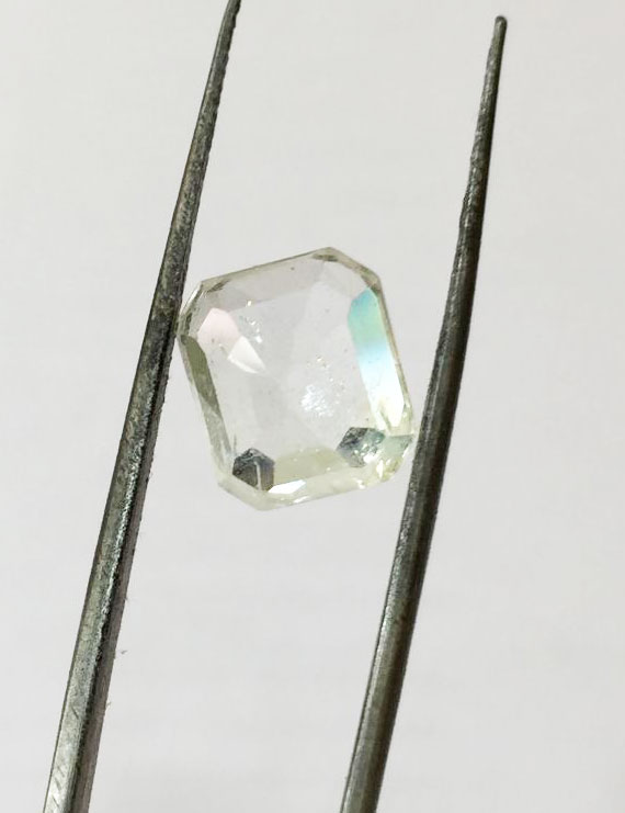 7.38 Ratti (6.64 ct) Natural Certified White Topaz